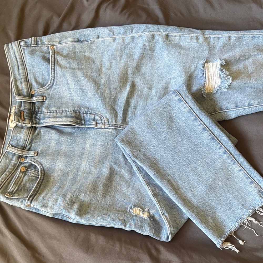 Madewell Light Wash Distressed Ankle Crop Jeans